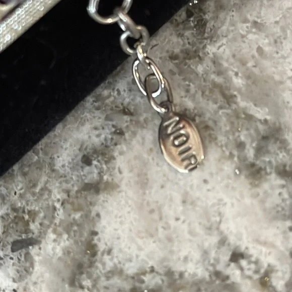 Colorful dangle bead bracelet - Picture 2 of 5